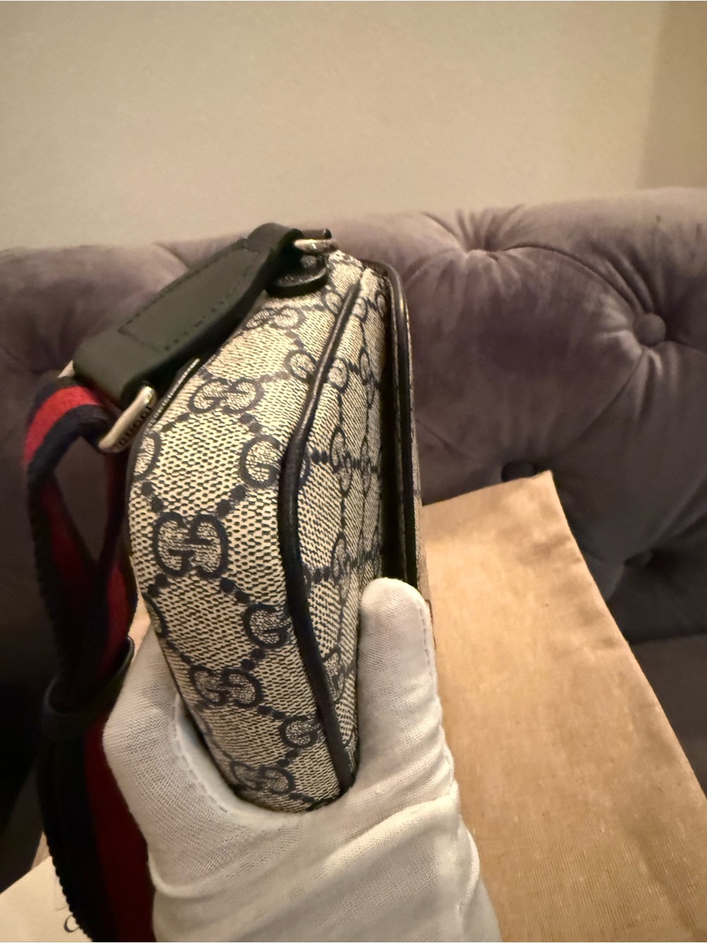 🔥Gucci Beige GG Supreme Crossbody with Navy and Red Web Strap with COA🔥 - Picture 9 of 17
